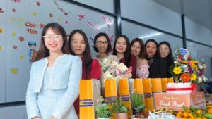 Nhà Việt chúc mừng ngày quốc tế phụ nữ 8.3