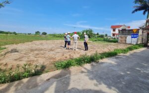 Chọn mảnh đất có đường lớn để đổ bê tông tươi cho sàn các tầng